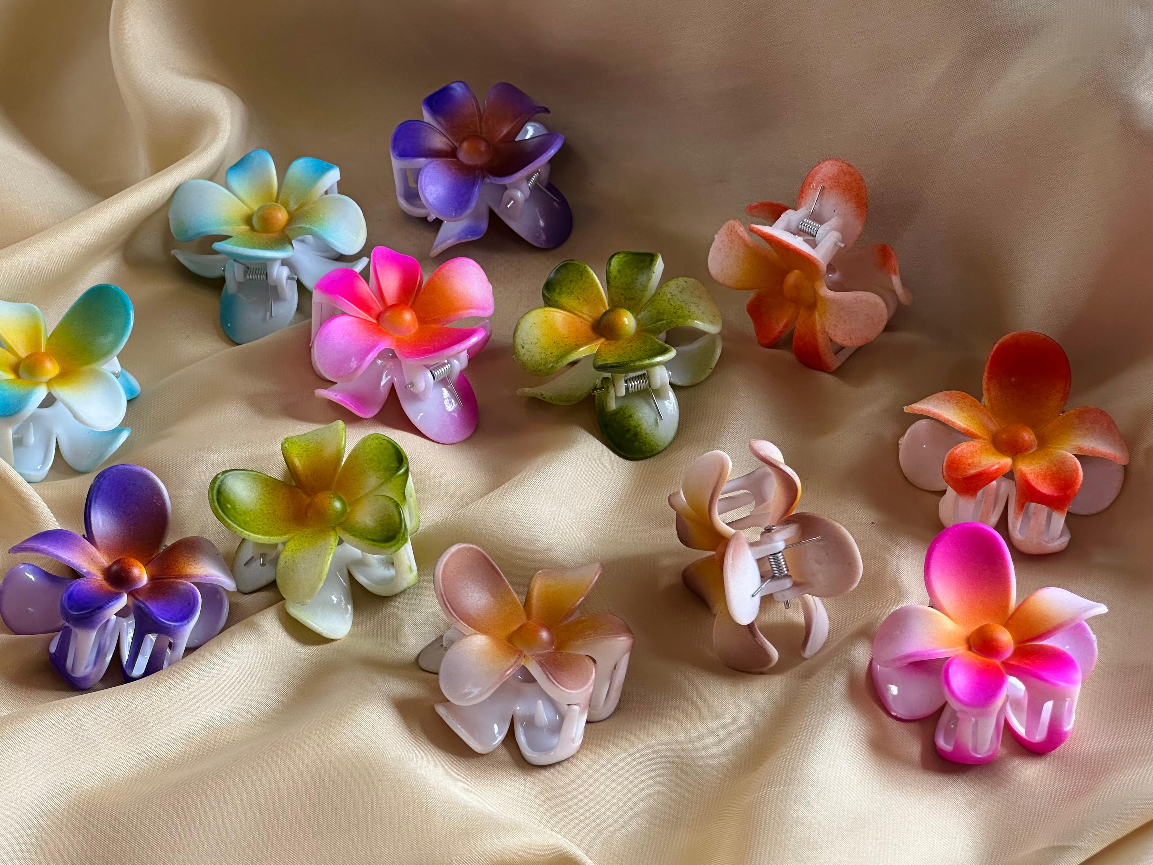 Flower hair claw