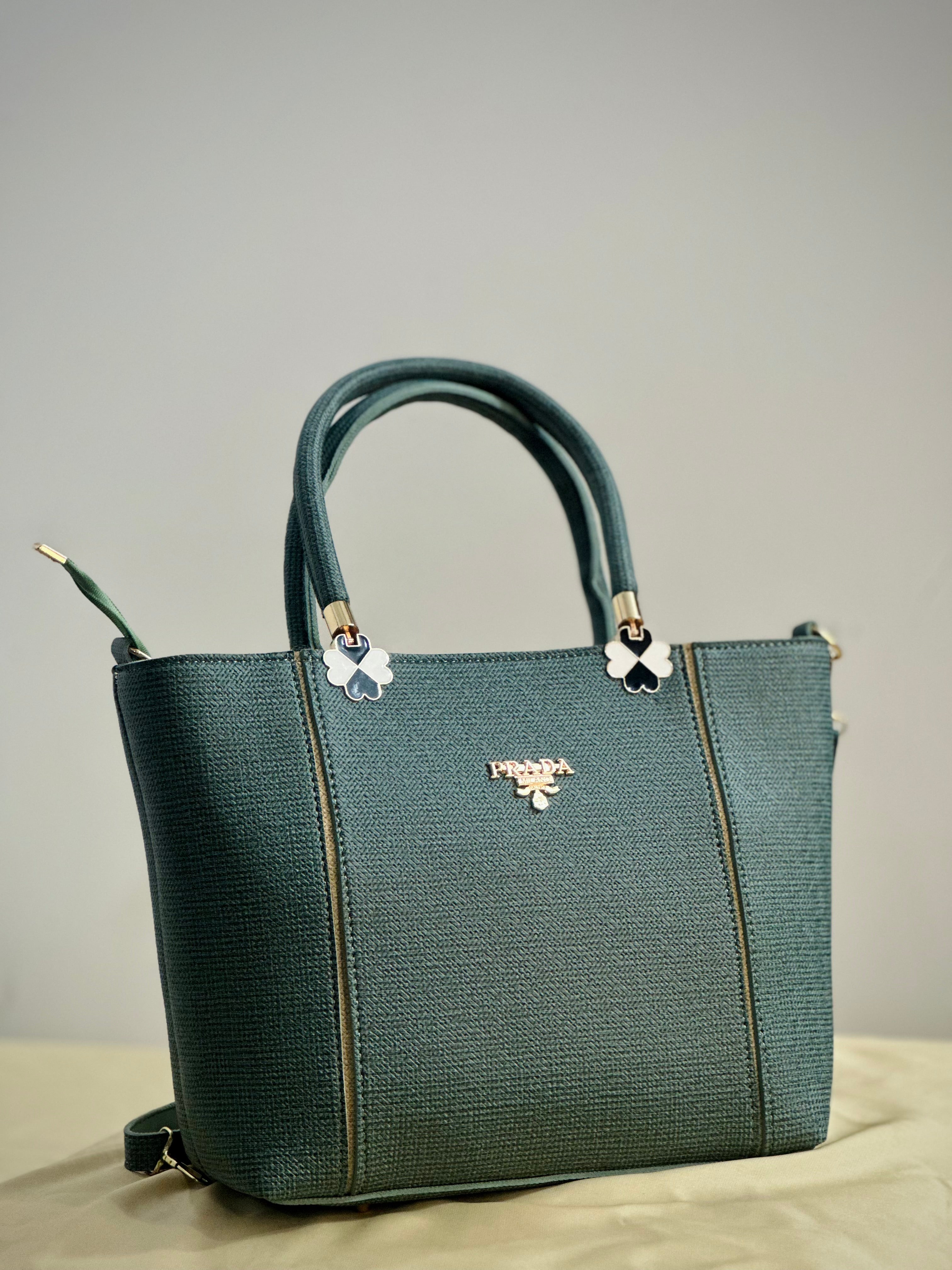 Grandeur tote bag