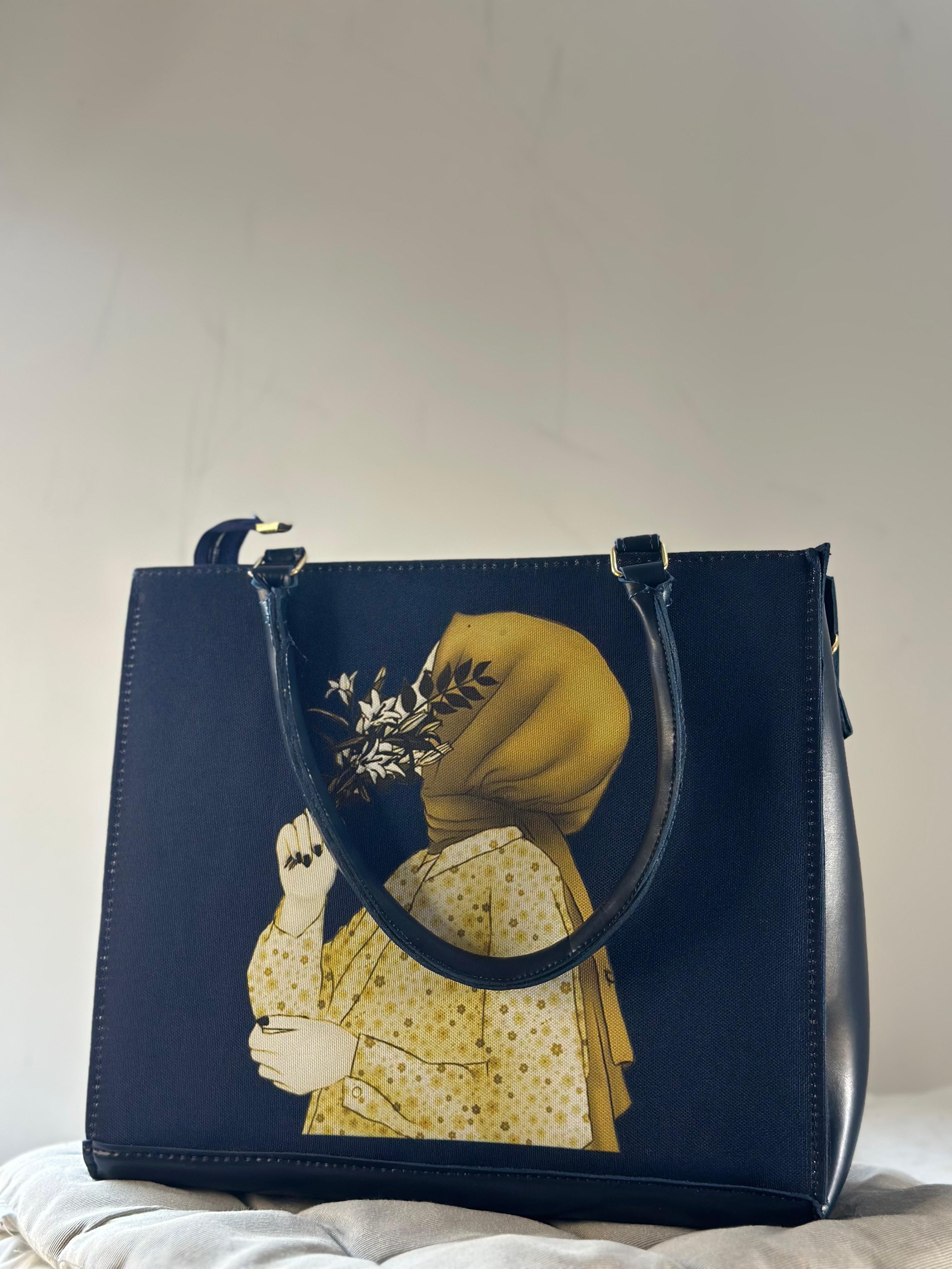 Tote bag