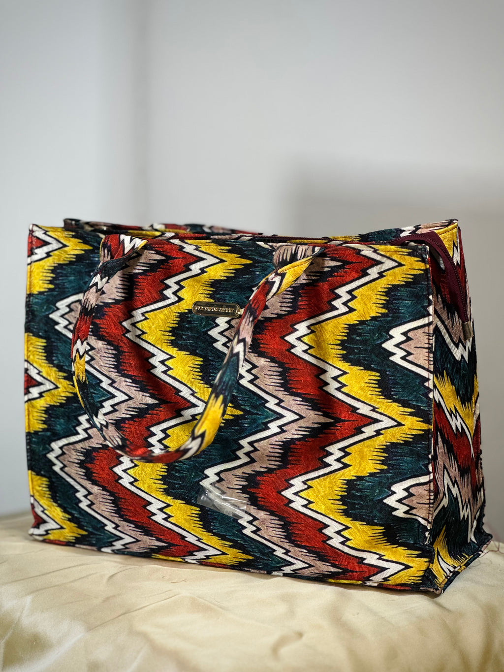 Tote bag