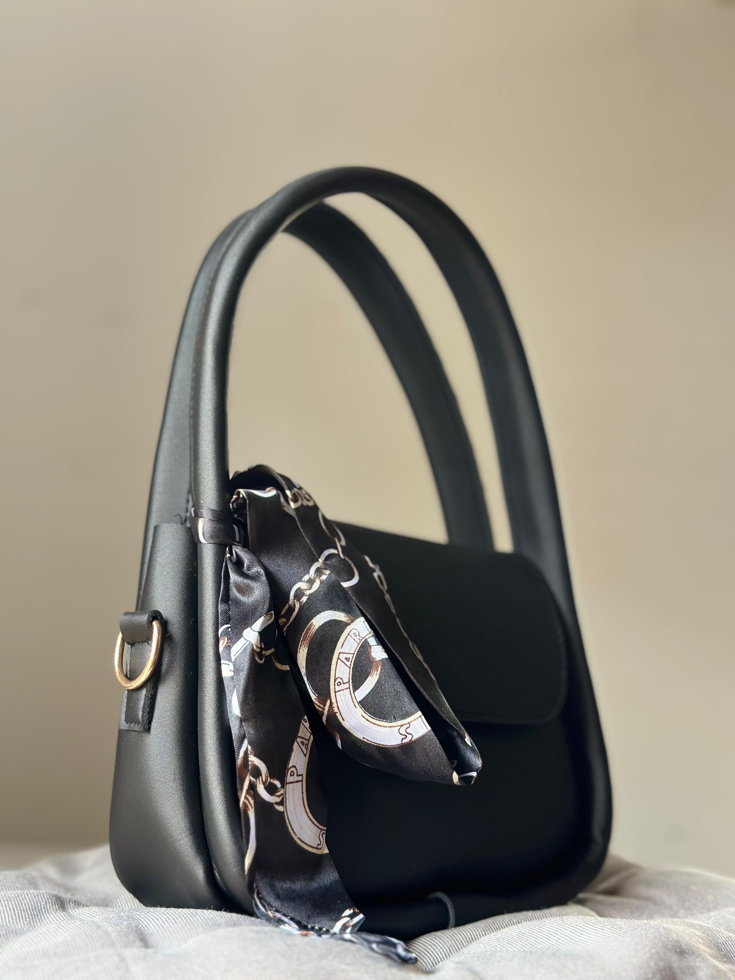 Hand bag