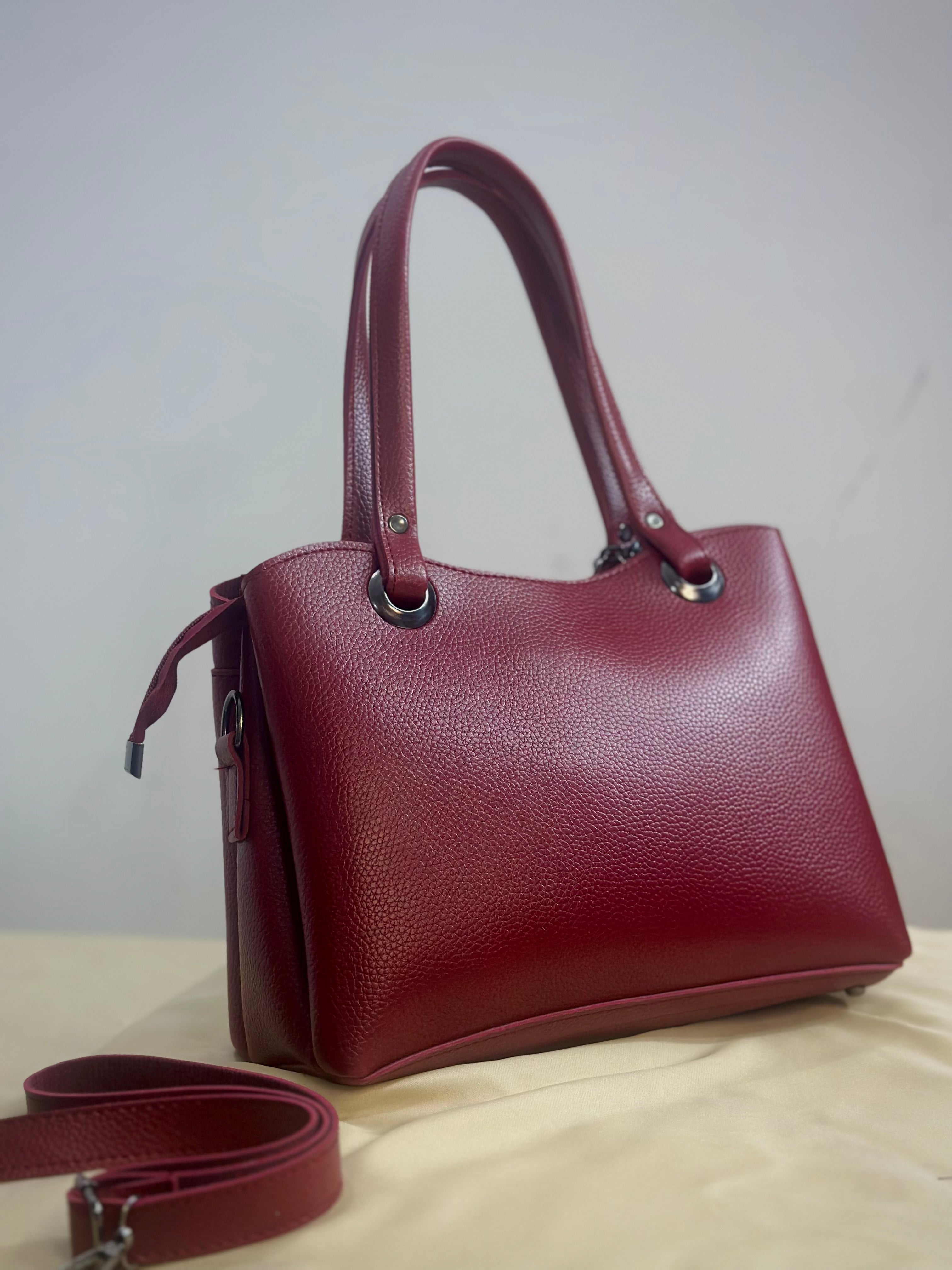 Hand bag