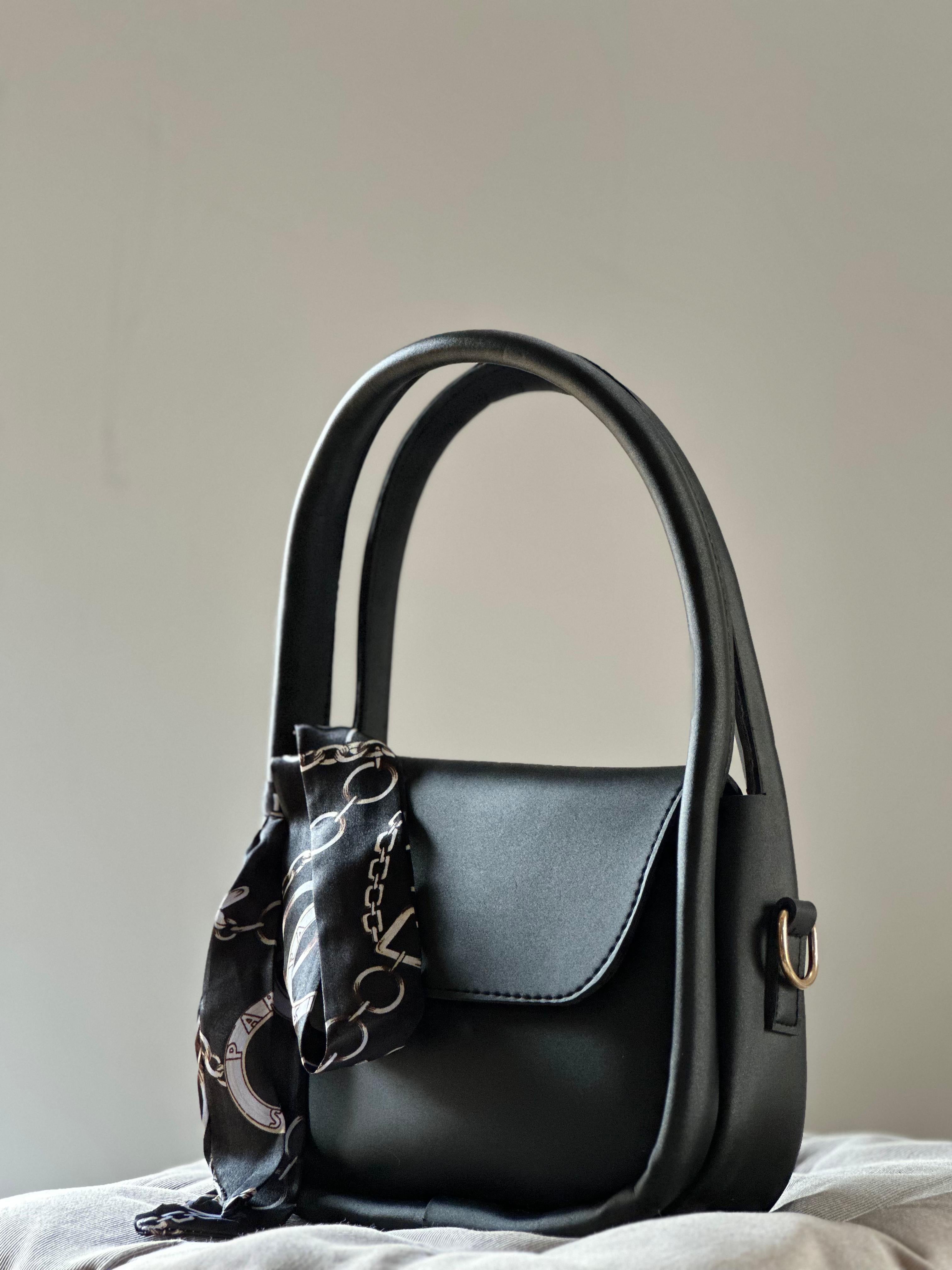 Hand bag