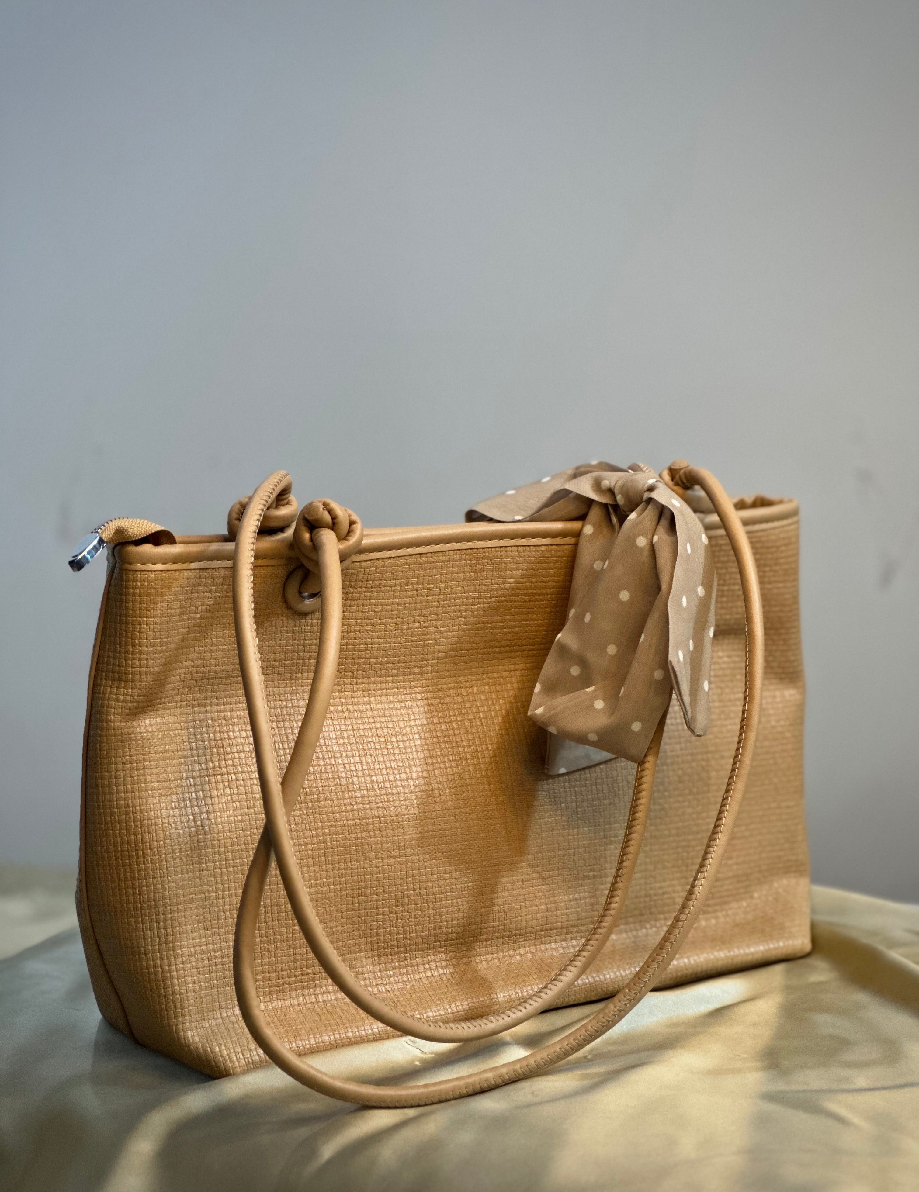 Hand bag