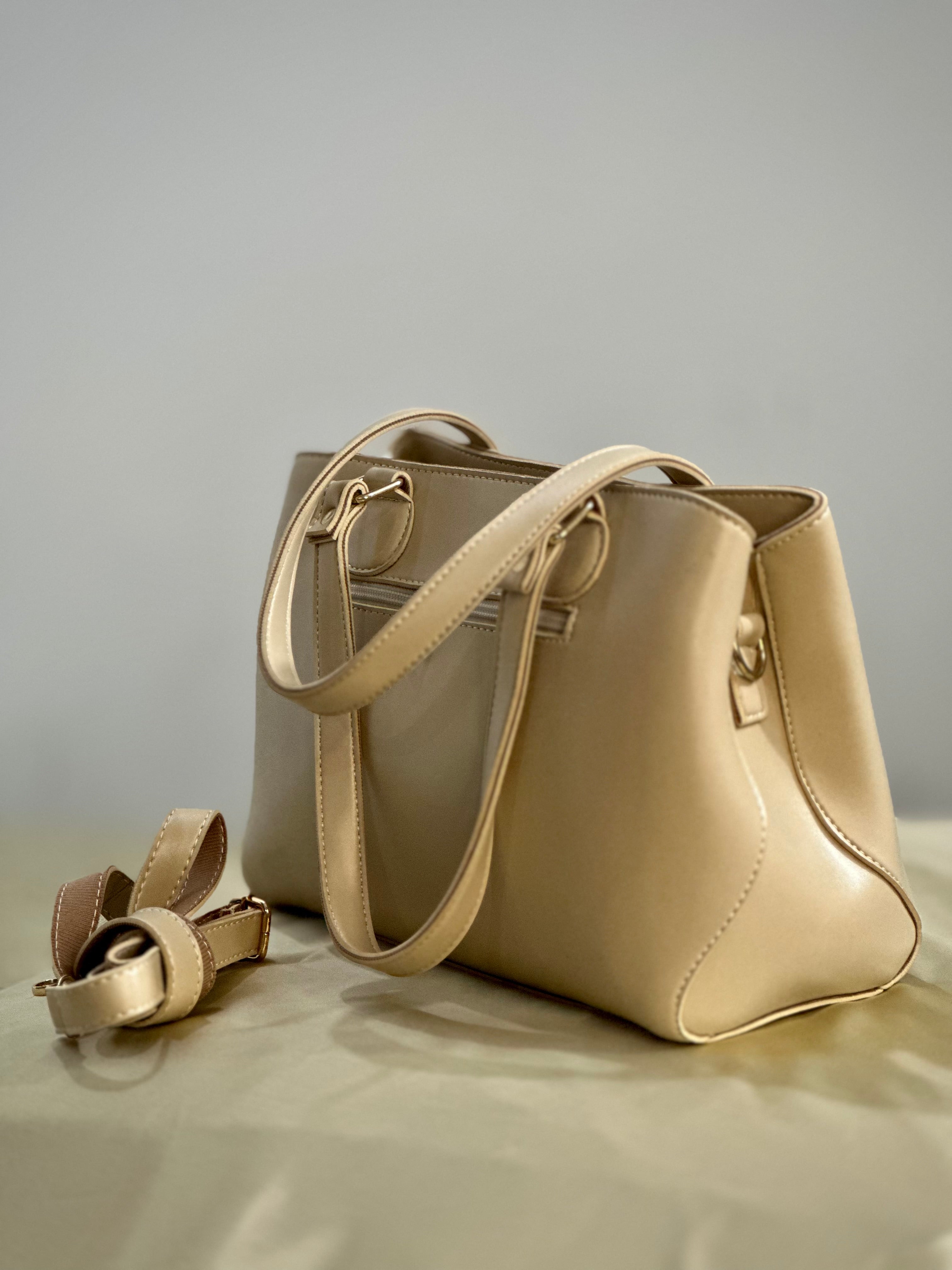Hand bag