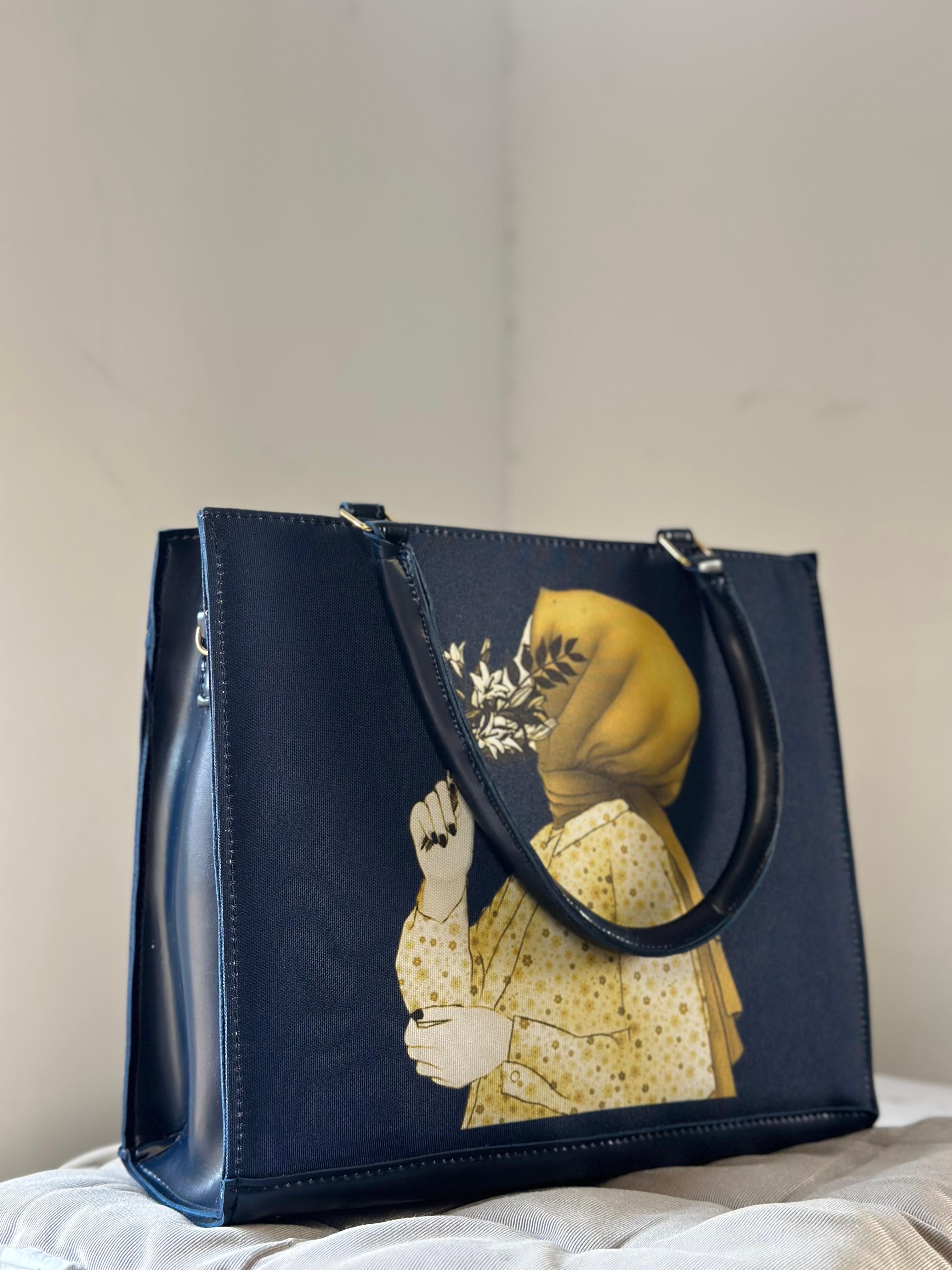 Tote bag