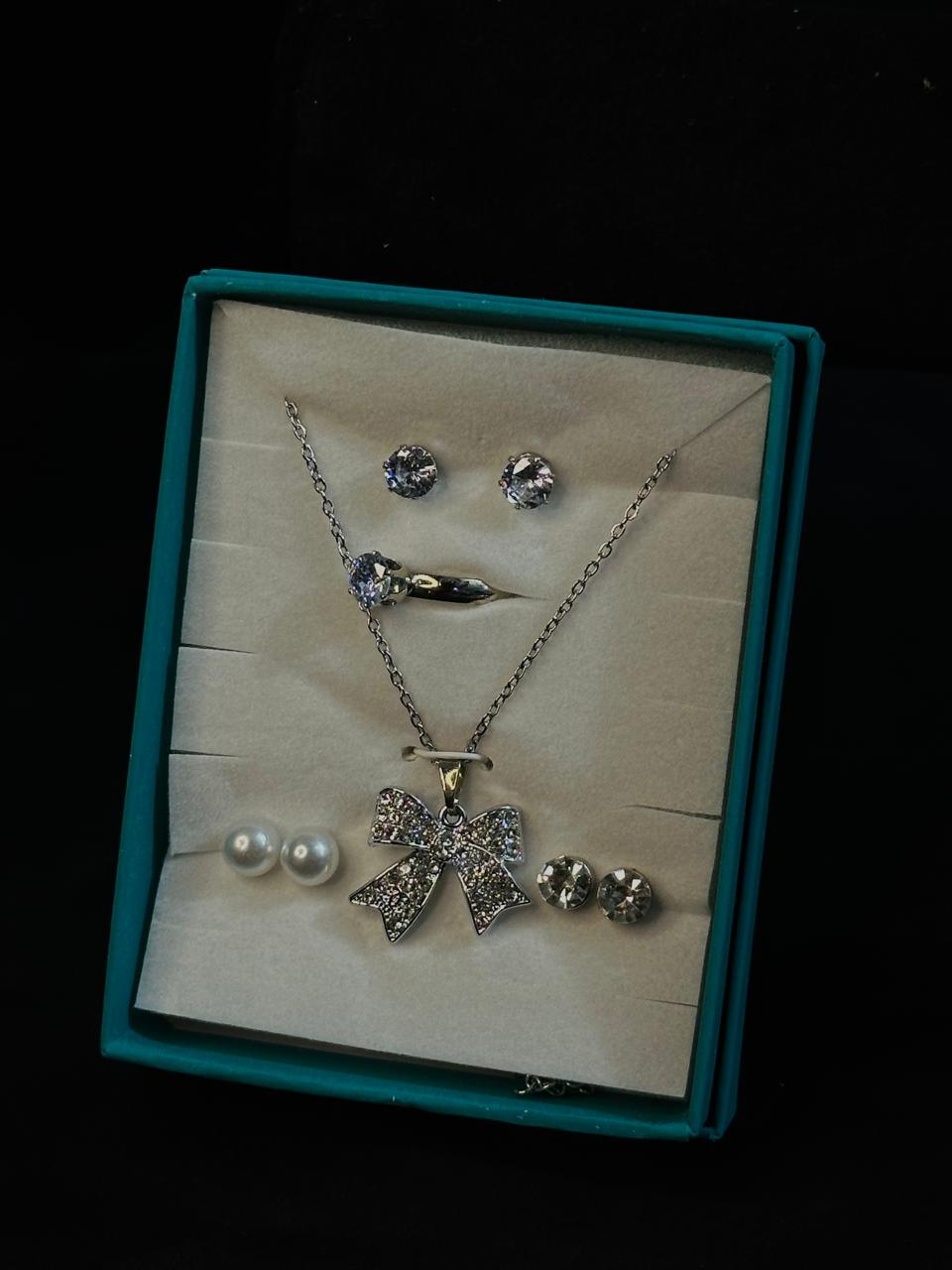 LOCKET SET