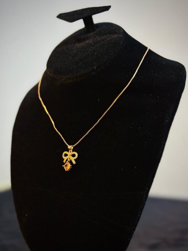 bow locket
